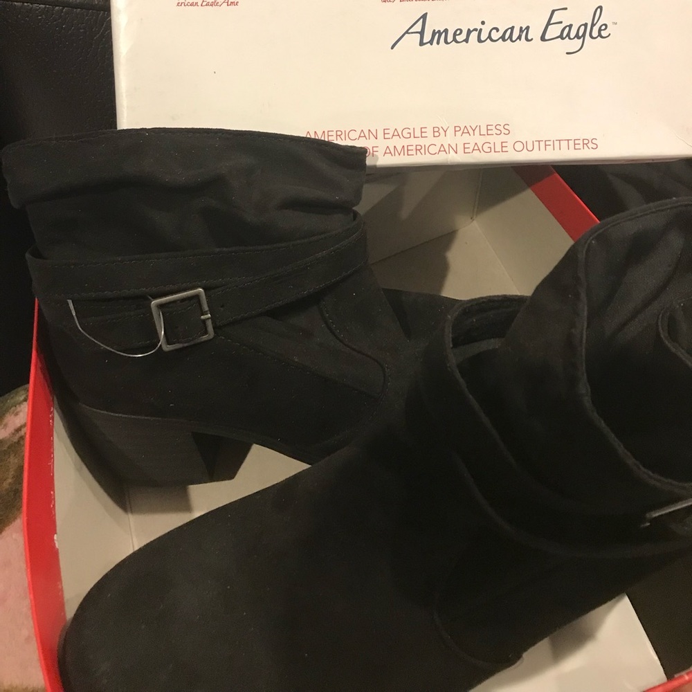 American eagle black boots